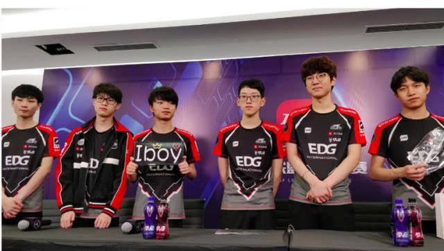 市的安菲尔 市的安菲尔